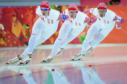 Конькобежцы сборной России Александр Румянцев, Иван Скобрев, Денис Юсков (слева направо) 
